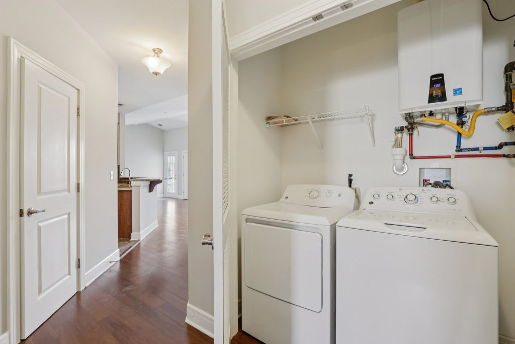 100-web-or-mls-3600 Cypress point Dr Unit 2610-S1302-019-1