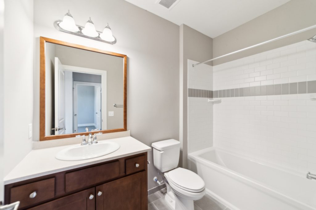 3600_Cypress_Point_Dr_Toms_River_NJ_08753_USA-Bathroom-HJBP7730