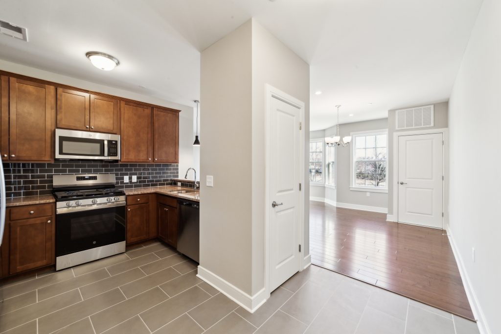 3600_Cypress_Point_Dr_Toms_River_NJ_08753_USA-Kitchen-HJBP7700