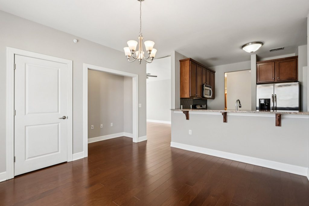 44-web-or-mls-3600 Cypress point Dr Unit 3409-S1302-011