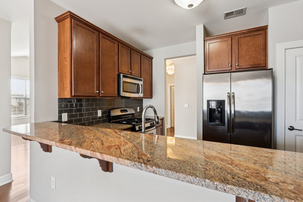 45-web-or-mls-3600 Cypress point Dr Unit 3409-S1302-012