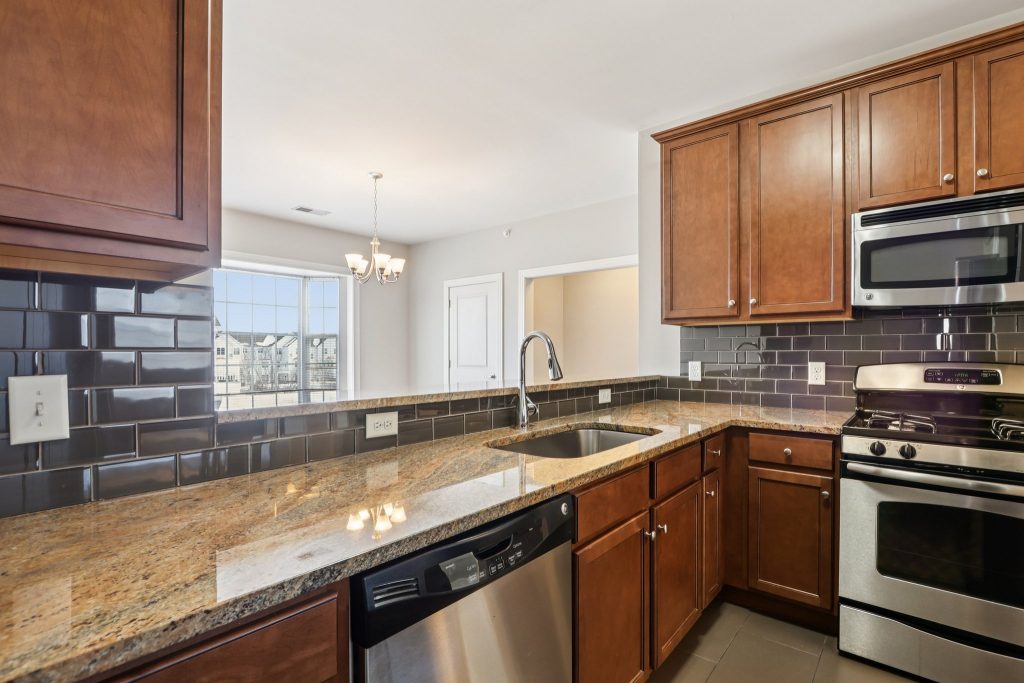 48-web-or-mls-3600 Cypress point Dr Unit 3409-S1302-015