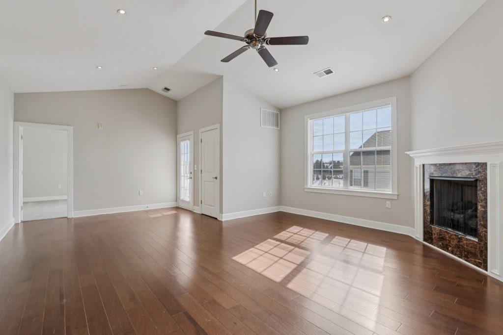 82-web-or-mls-3600 Cypress point Dr Unit 2610-S1302-001